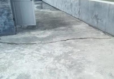 苍梧楼顶漏水维修公司分享下如何解决卫生间隐蔽部位漏水的问题?